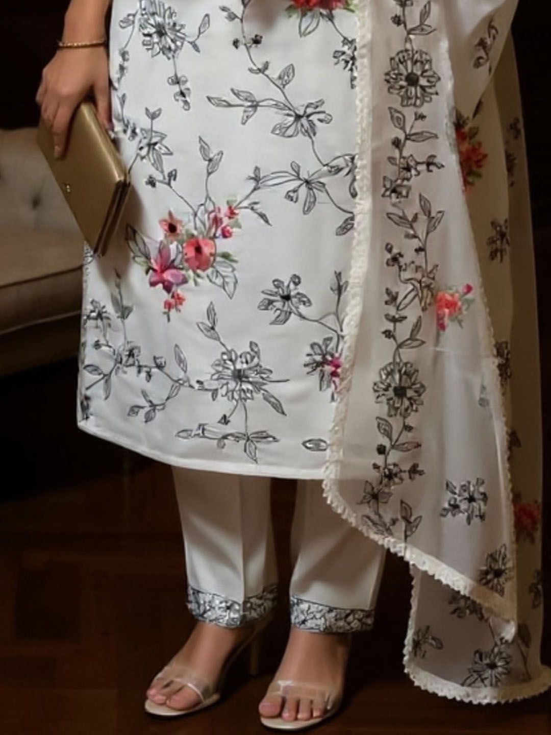 Floral Printed Round Neck Straight Kurta With Trousers & Dupatta