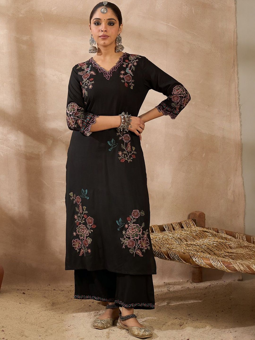 Women Ethnic Motifs Embroidered Thread Work Kurta with Trousers & With Dupatta