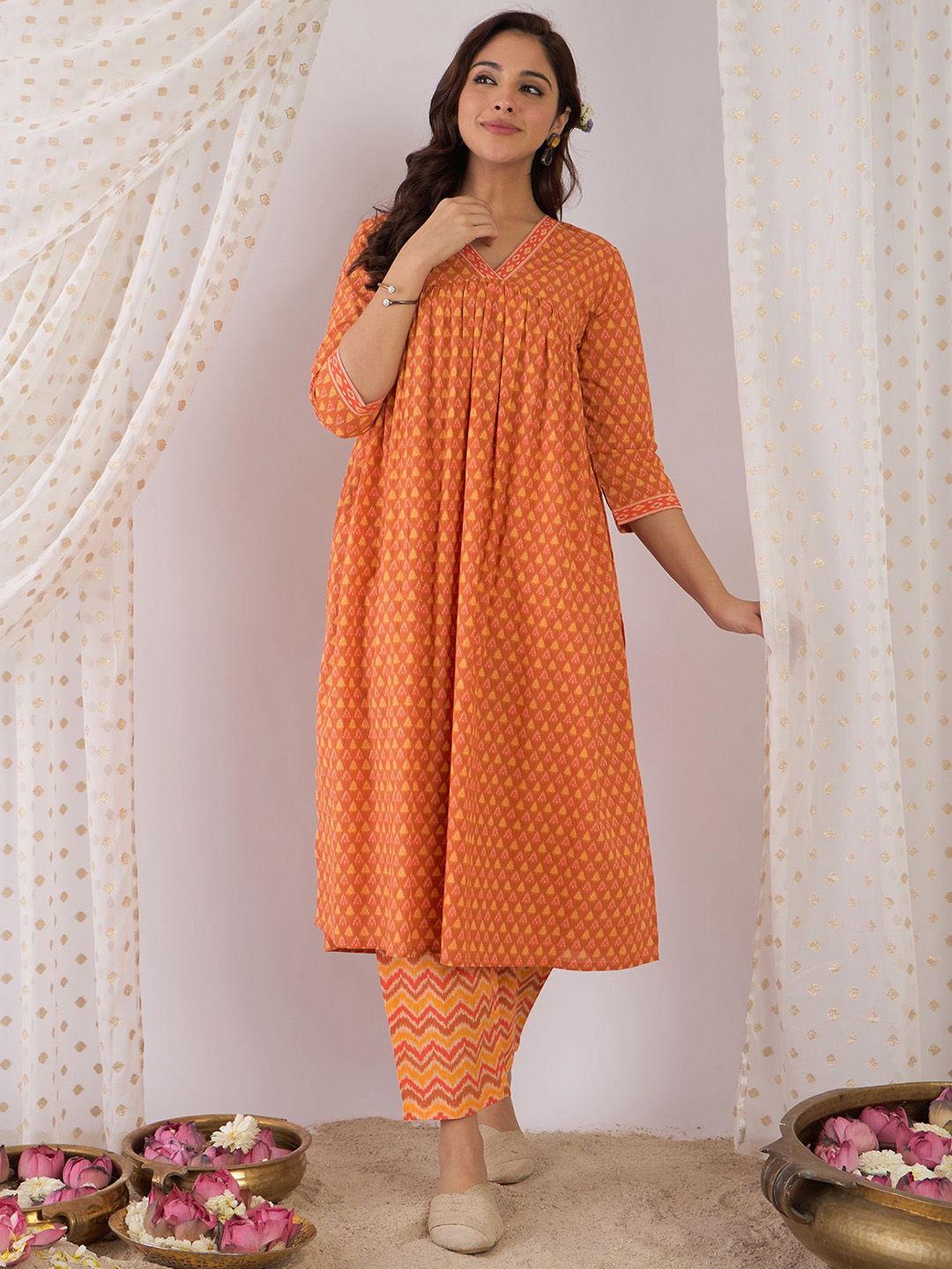 Dhiyona IE Floral Printed Pure Cotton V Neck A-Line Tunic And Trousers