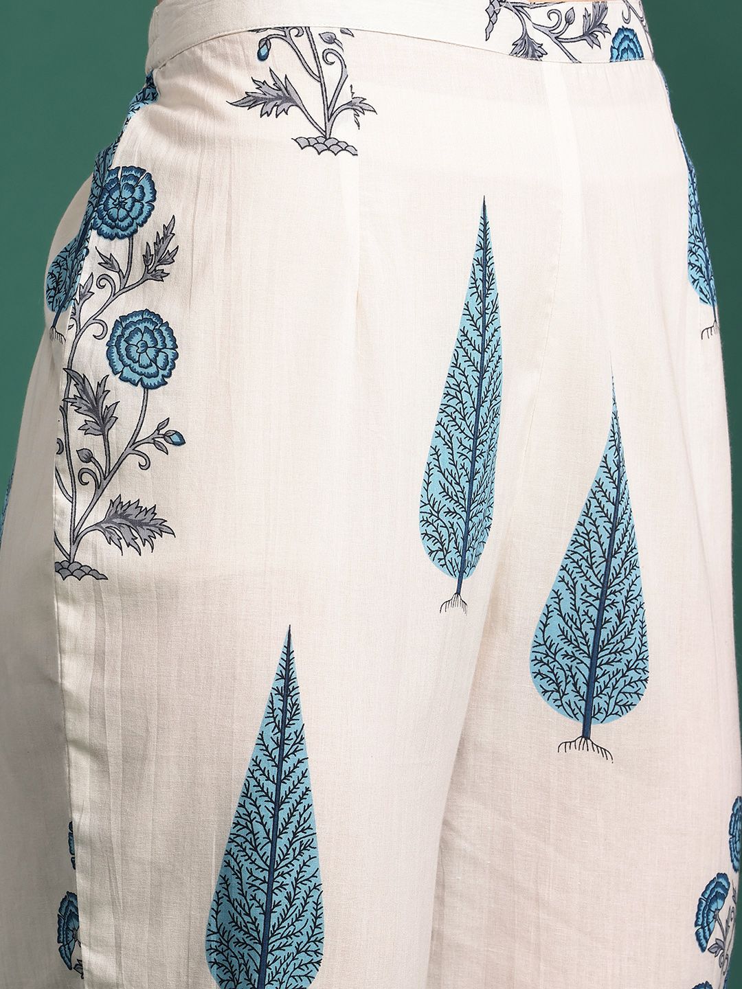 Dhiyona IE Floral Printed Regular Kurta with Trousers