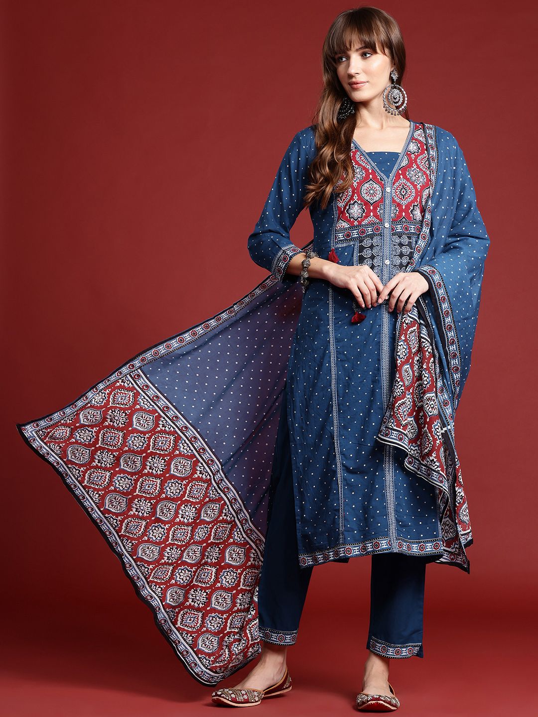 Ethnic Motifs Printed Thread Work Kurta with Trousers & Dupatta