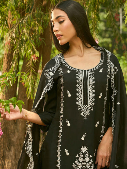 Ethnic Motifs Embroidered Regular Thread Work Kurta with Trousers & Dupatta