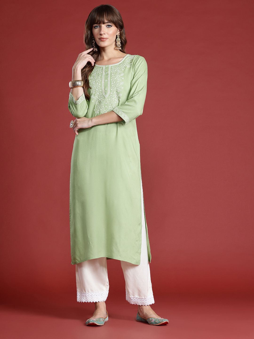Dhiyona IE Floral Embroidered Thread Work Kurta