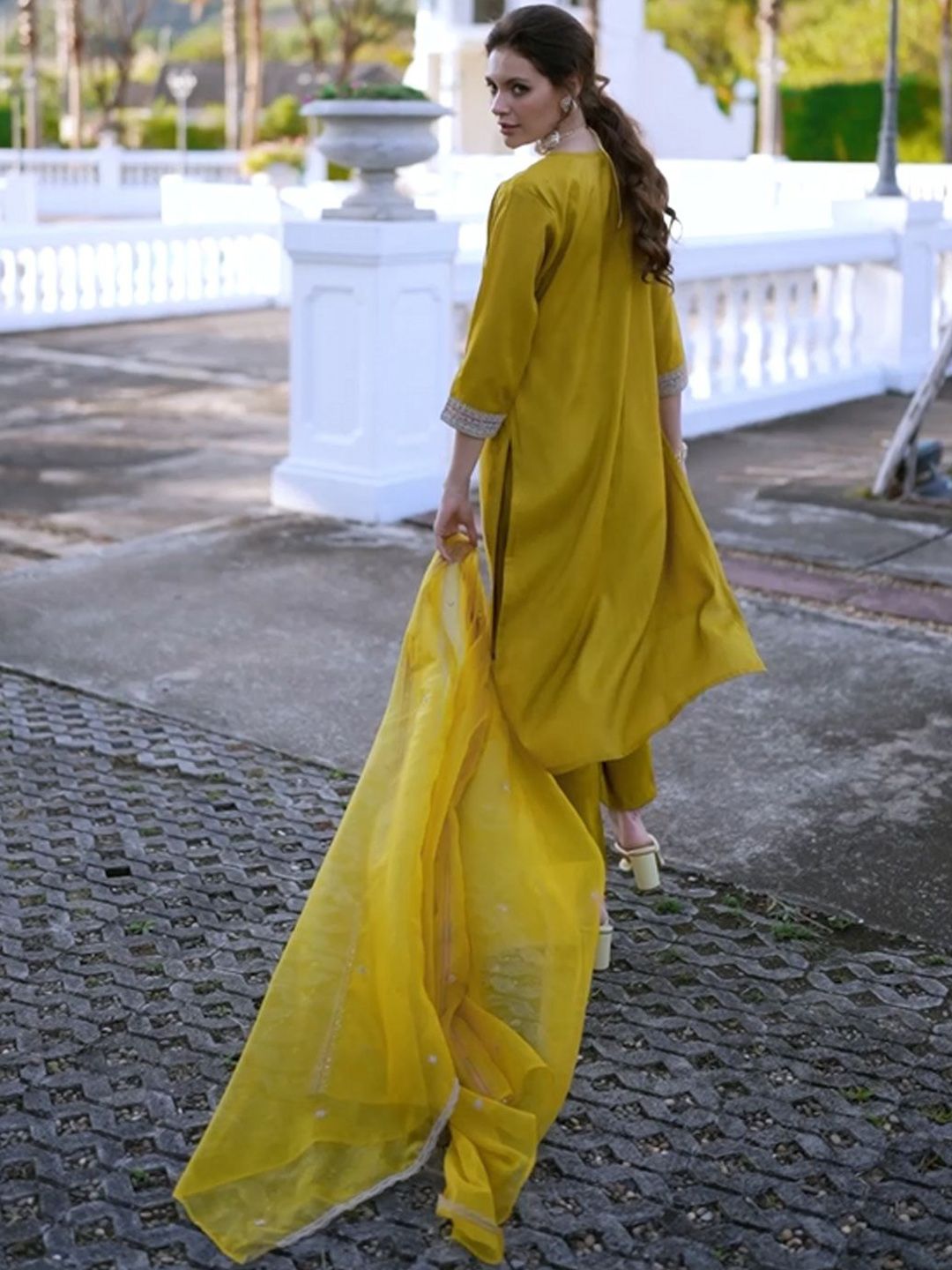 Ethnic Motifs Embroidered Straight Kurta with Trousers & Dupatta