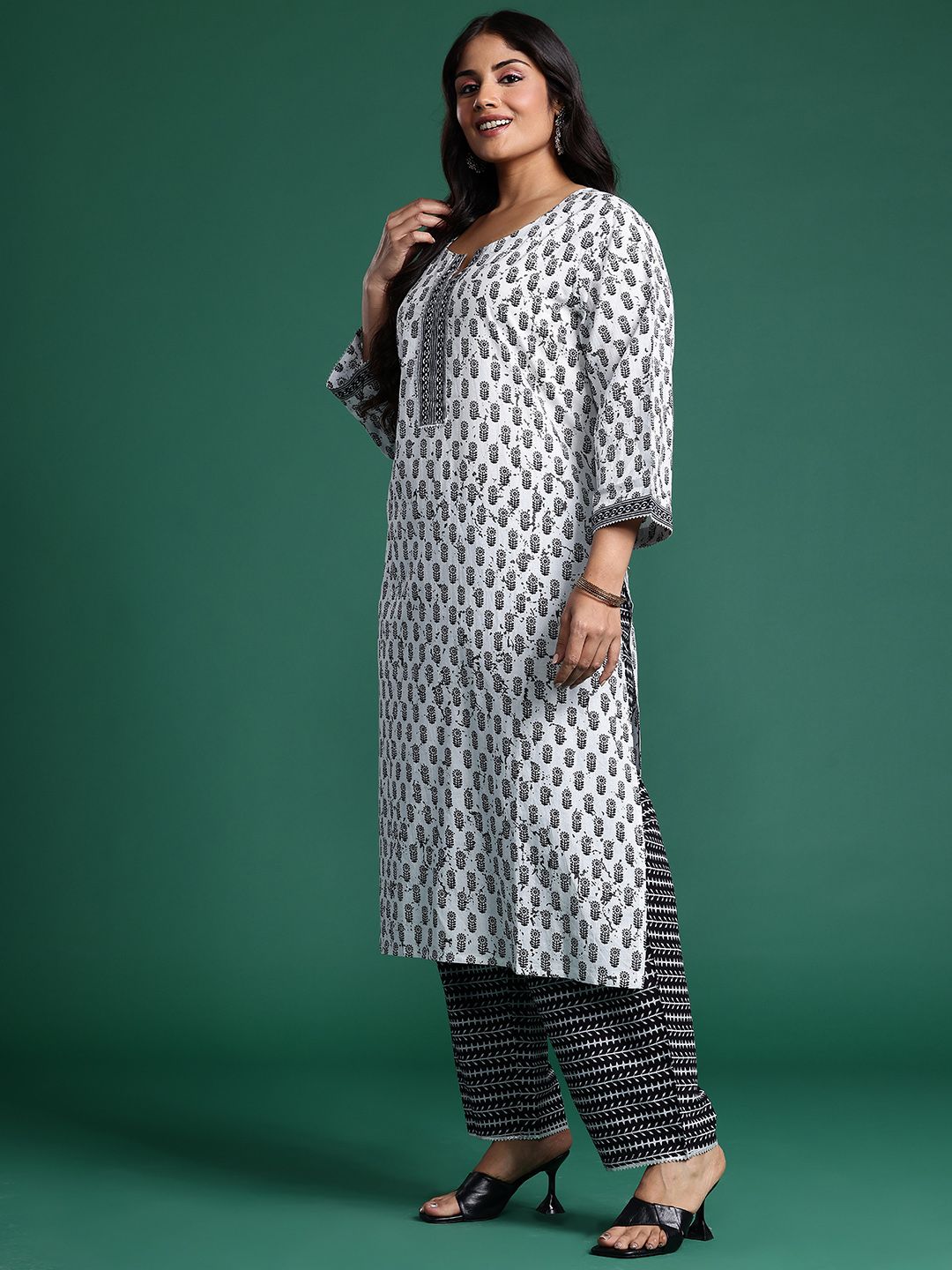 Dhiyona IE Floral Printed Kurta with Trousers & Dupatta