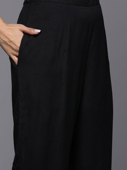 Dhiyona IE Women Ethnic Motifs Yoke Design Regular Velvet Kurta with Trousers & Dupatta