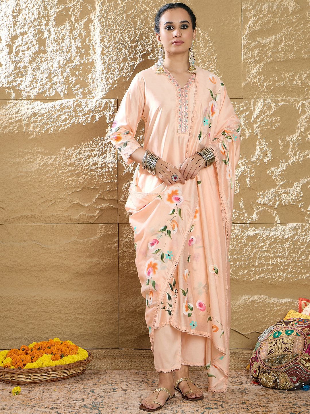 Women Floral Printed Regular Thread Work Kurta with Trousers & Dupatta