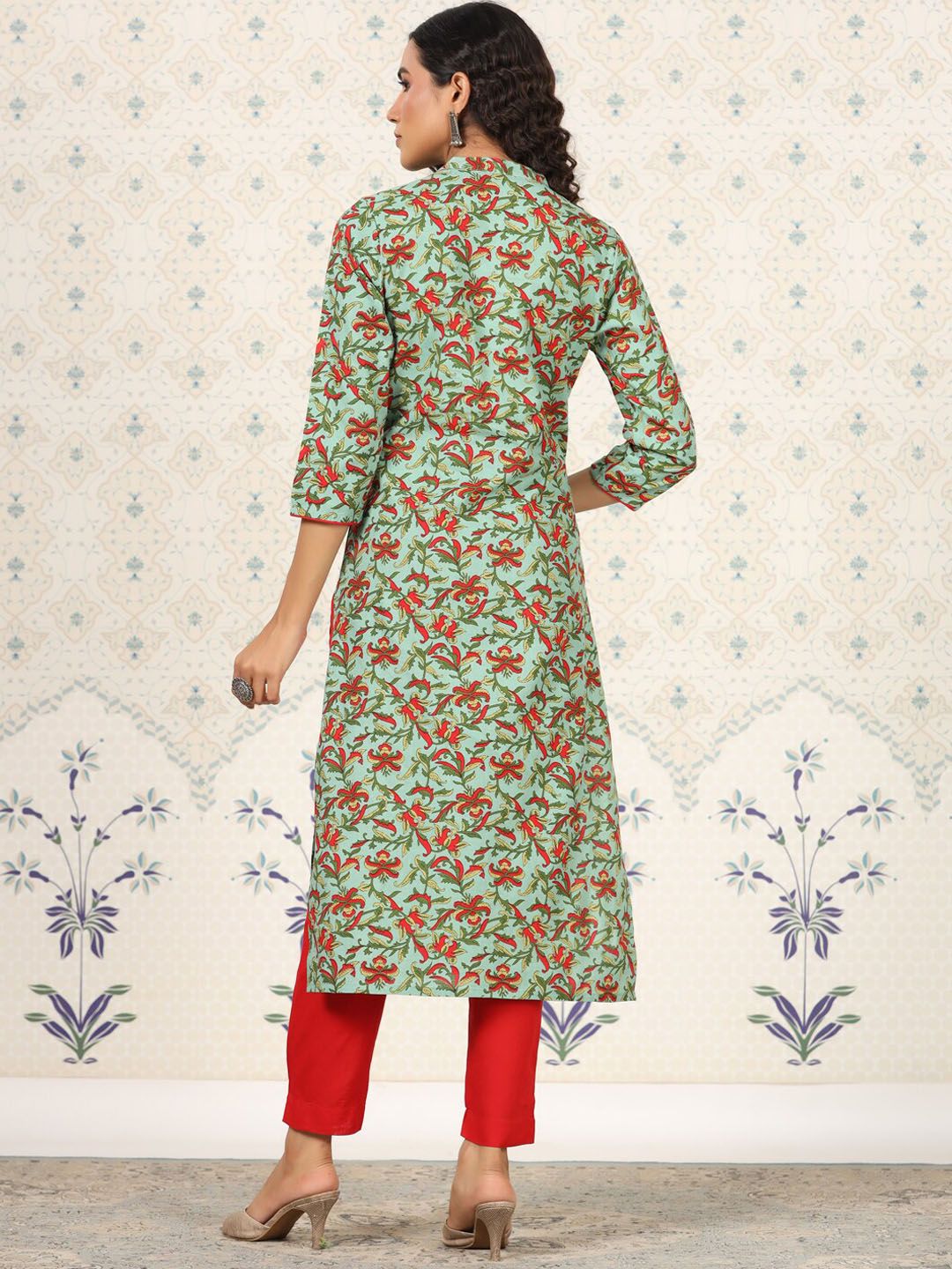 Dhiyona OD  Green Floral Printed Straight Kurta
