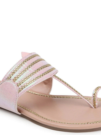Dhiyona AK Women Pink Textured One Toe Flats