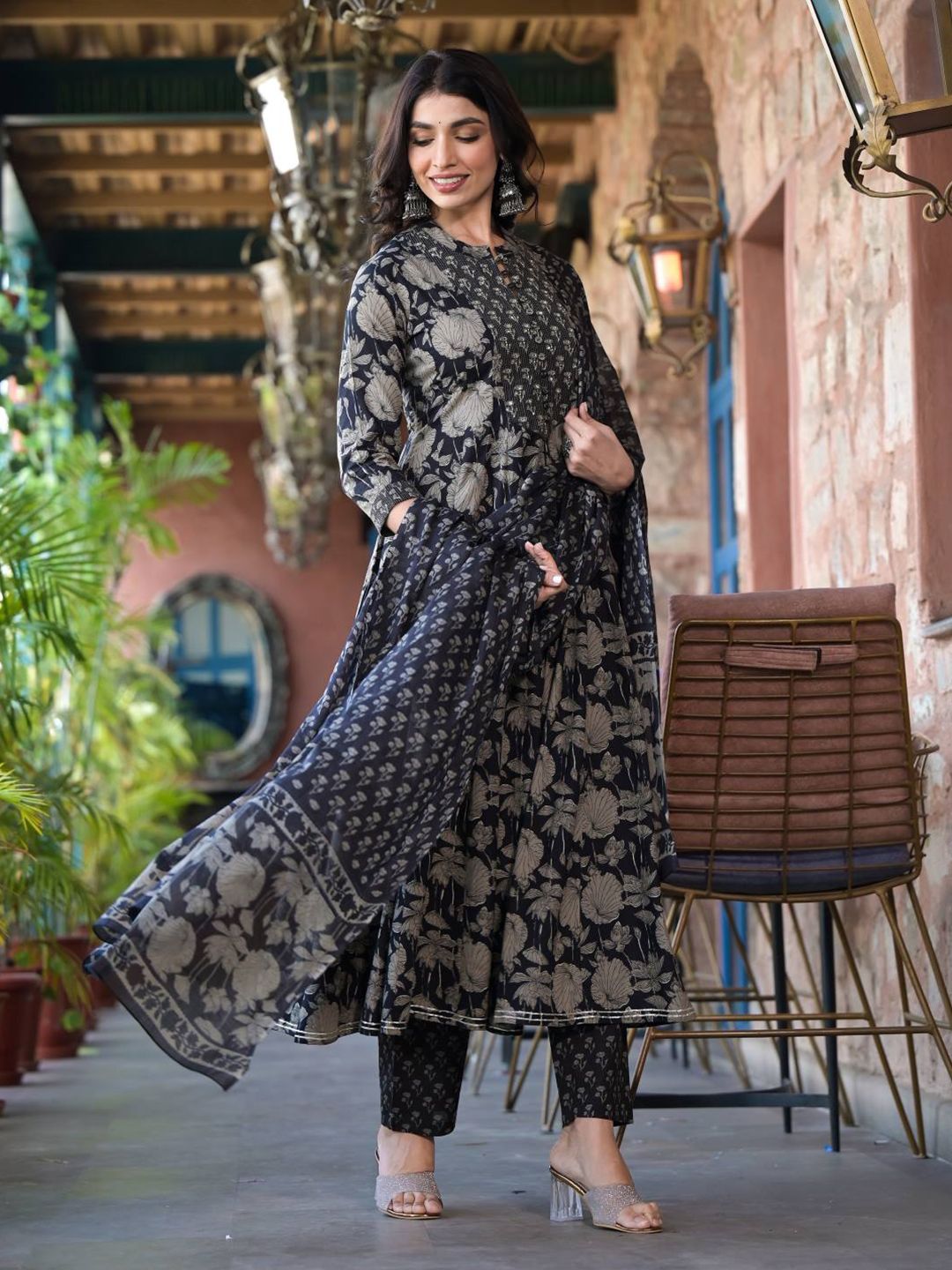 Dhiyona VA Women'sBlack Floral Printed Pure Cotton Anarkali Kurta With Trousers & Dupatta