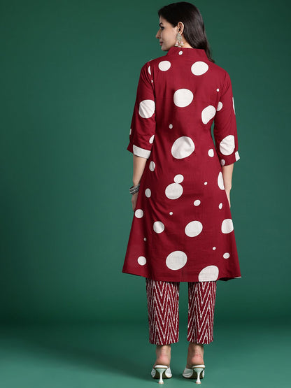 Women Printed Pleated Pure Cotton Kurta with Trousers