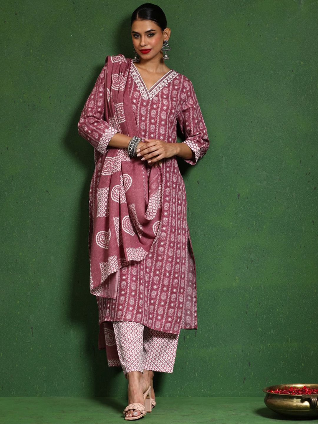 Dhiyona VA Women's Printed Regular Kurta with Trousers & With Dupatta