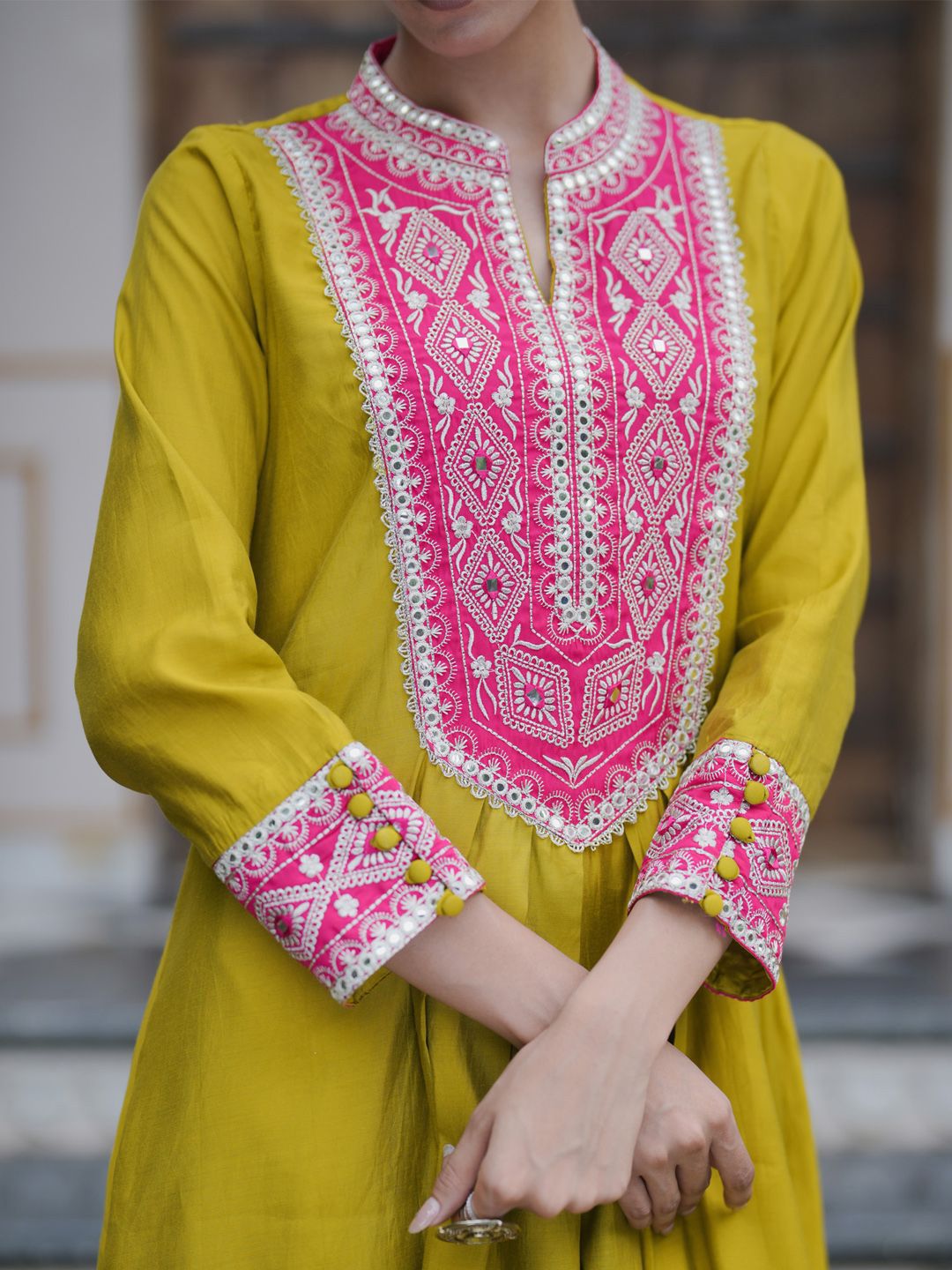 Dhiyona IE Women Ethnic Motifs Embroidered Pleated Mirror Work Kurta with Trousers