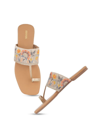 Dhiyona AK Embroidered One Toe Flats