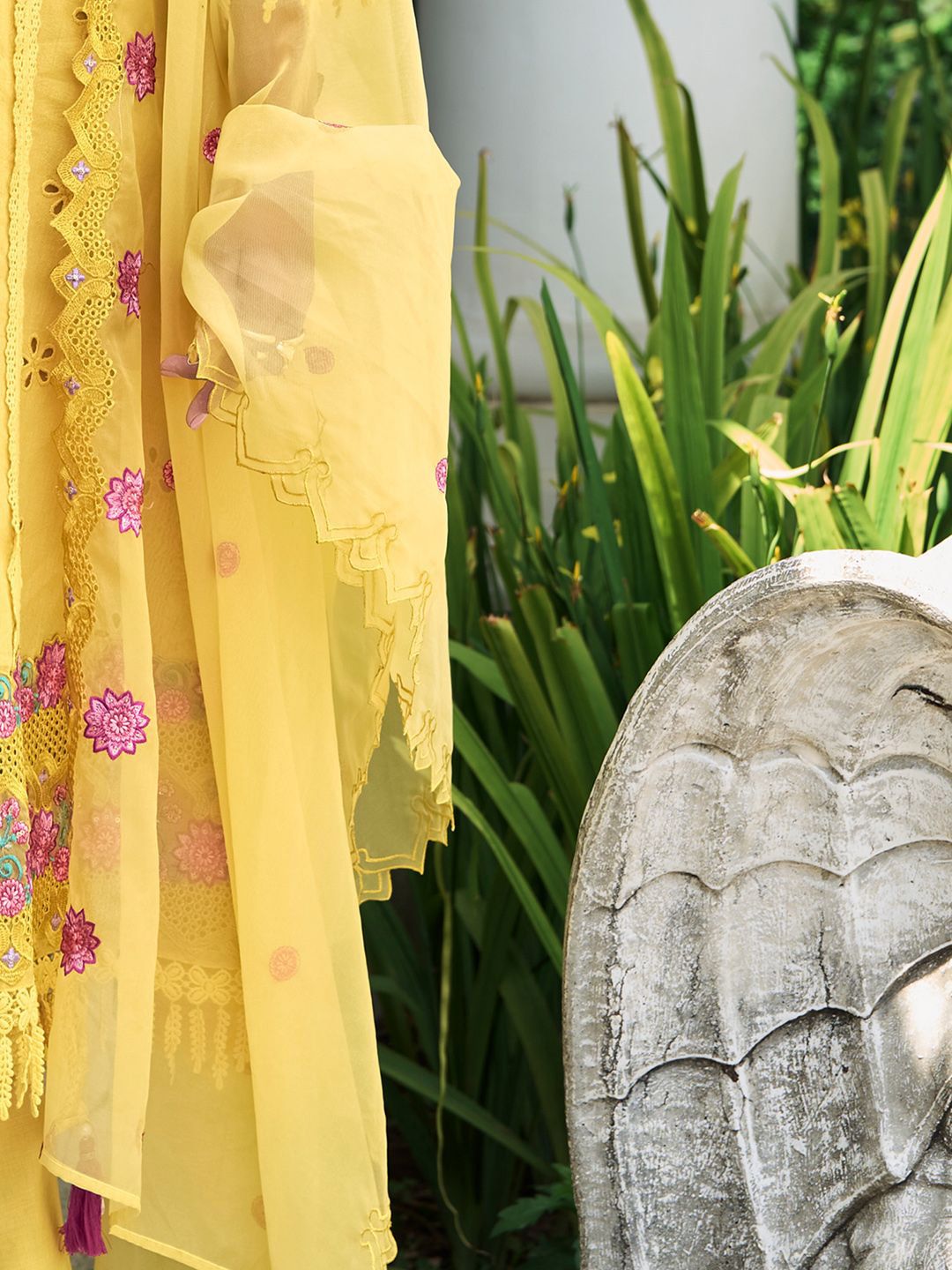 Women Floral Embroidered Regular Sequinned Pure Cotton Kurta with Trousers & With Dupatta