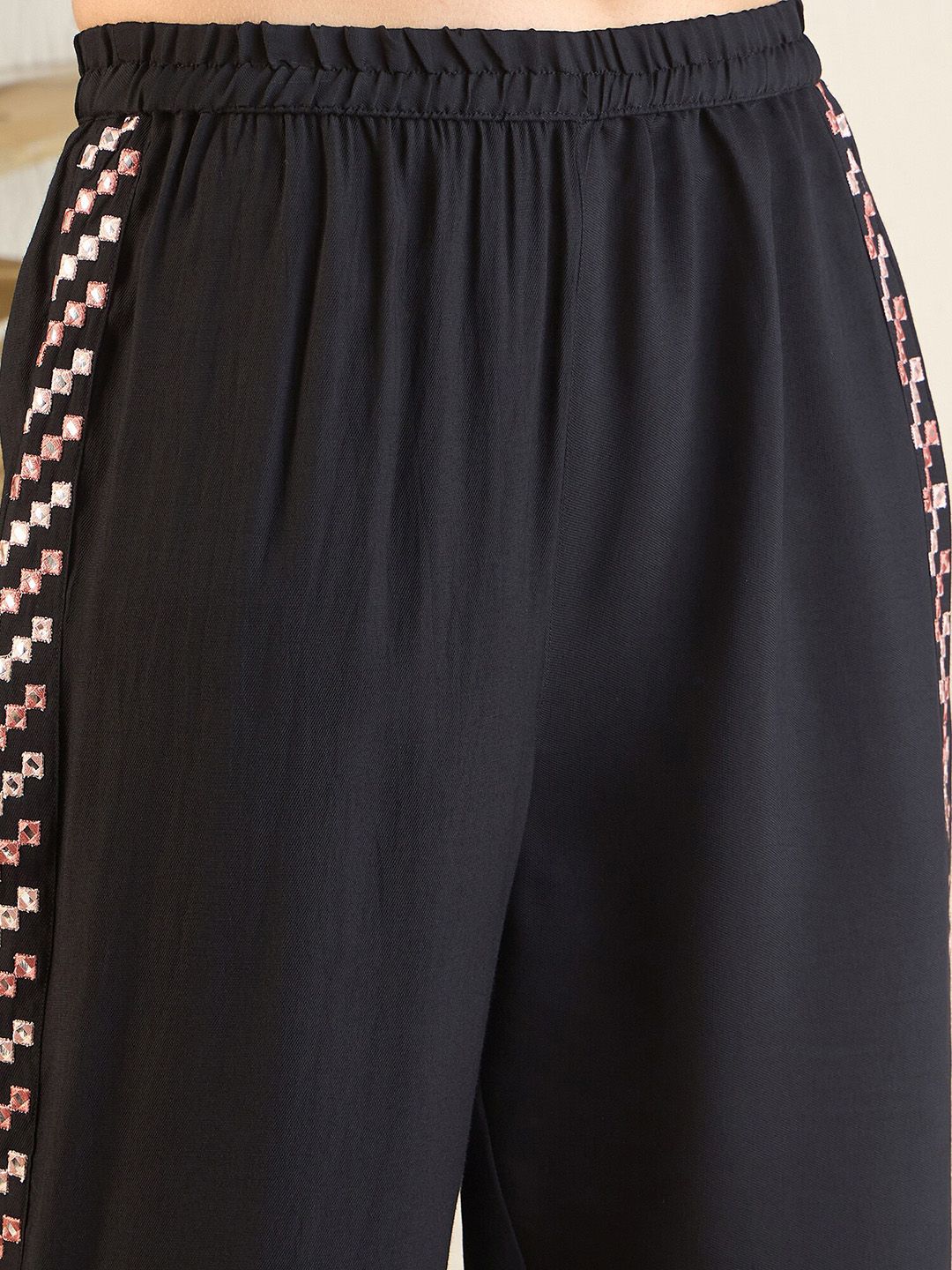 Dhiyona IE Embroidered Top And Trouser