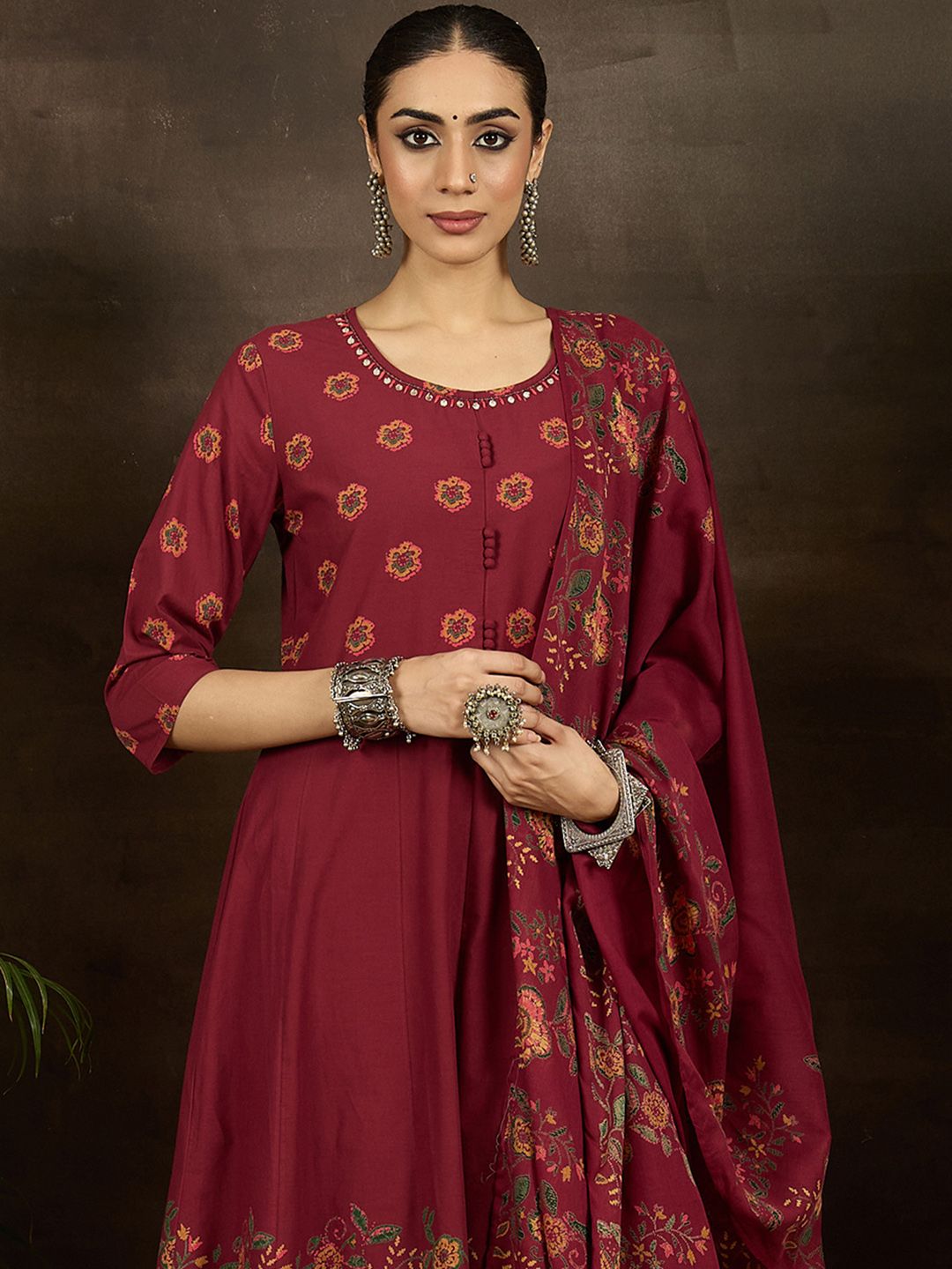 Dhiyona IE Women Floral Printed Beads and Stones Pure Cotton Kurta with Trousers & Dupatta