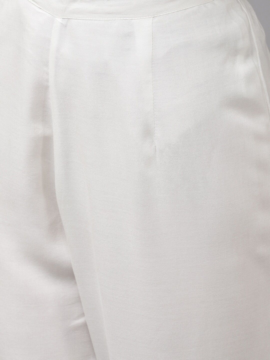 Women Green & White Embroidered Kurta with Trousers & Dupatta