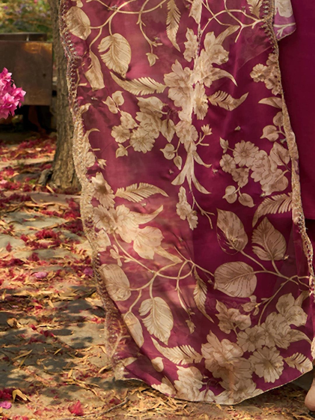 Ethnic Motifs Embroidered V-Neck Thread Work Straight Kurta with Salwar & Dupatta