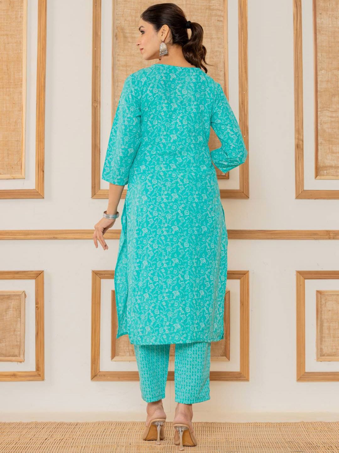 Dhiyona VA Women's Floral Printed Regular Thread Work Kurta with Trousers & With Dupatta