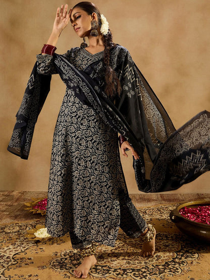 Dhiyona IE Floral Printed Regular Pure Cotton Straight Kurta with Trousers & Dupatta