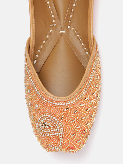 Dhiyona HOP Women Ethnic Motif Embellished Mojaris