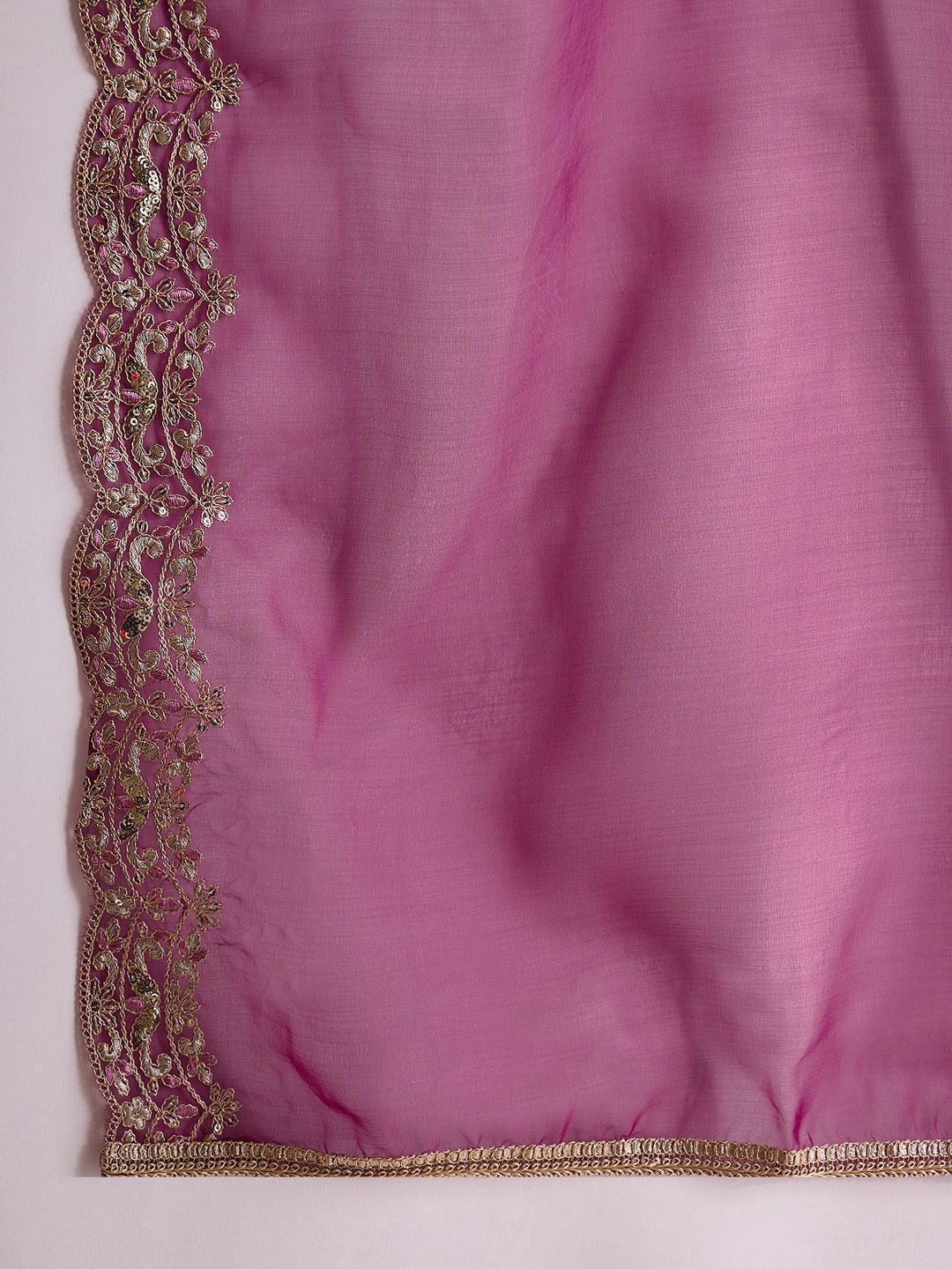 Dhiyona IE Women Floral Embroidered Regular Sequinned Liva Kurta with Trousers & With Dupatta
