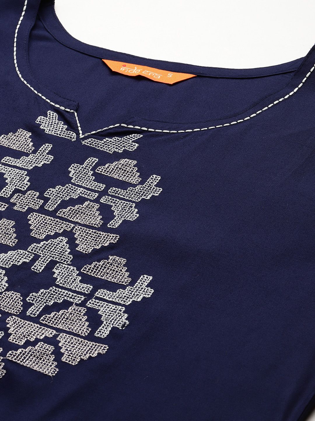 Ethnic Motifs Embroidered Kurta with Trousers & Dupatta