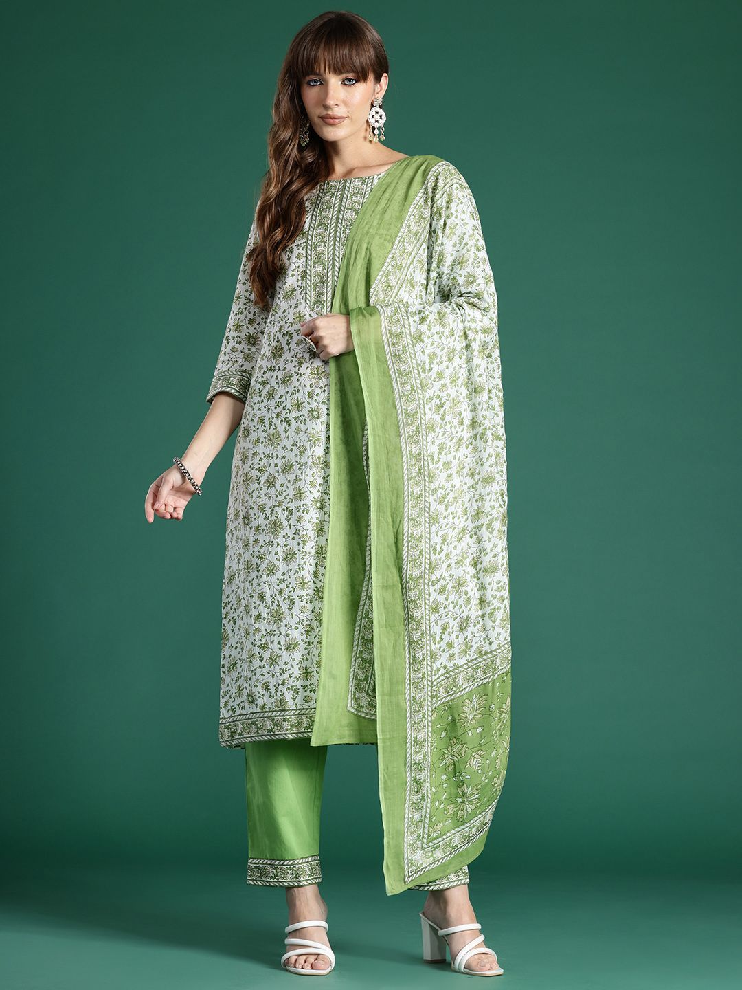 Dhiyona IE Women Floral Printed Pure Cotton Kurta with Trousers & With Dupatta
