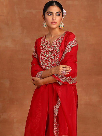 Dhiyona IE Floral Embroidered Regular Sequinned Kurta With Palazzos & Dupatta