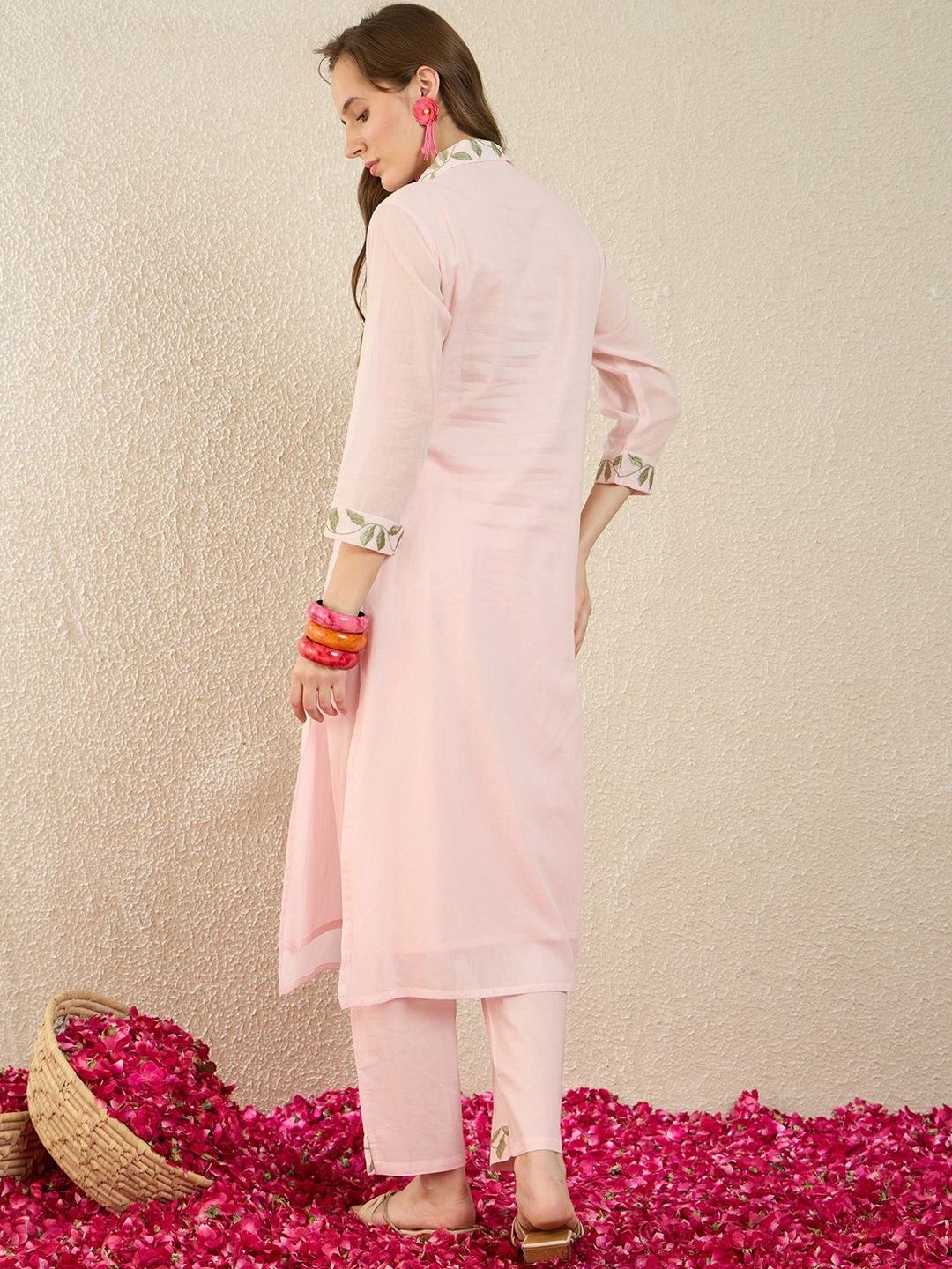 Women Floral Embroidered Regular Thread Work Pure Cotton Kurta with Trousers