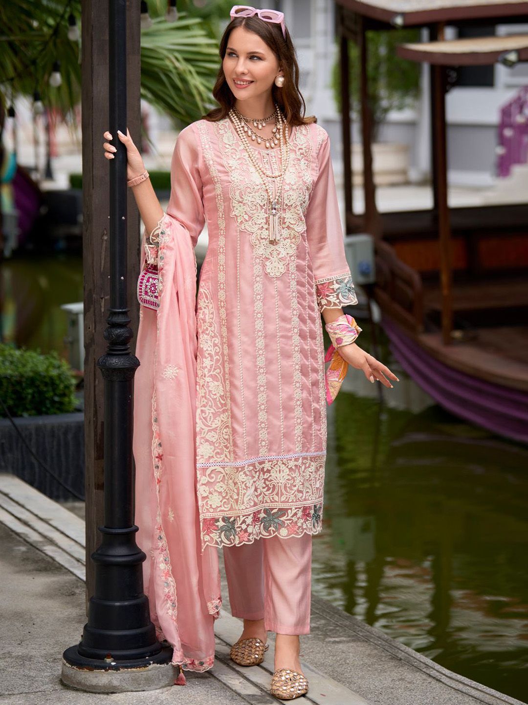 Floral Embroidered Sequinned Straight Kurta with Trouser & Dupatta