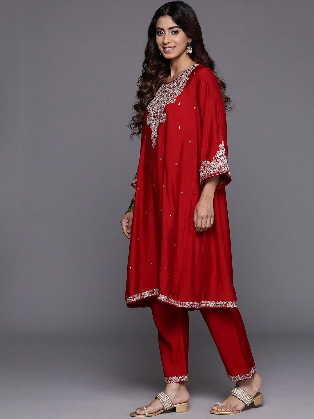 Dhiyona VA Women'sFloral Embroidered Sequinned A-Line Kurta with Trousers with Dupatta