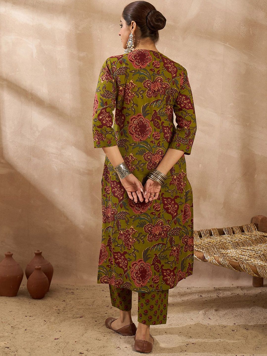 Floral Printed Notch Neck Pure Cotton Kurta With Trousers