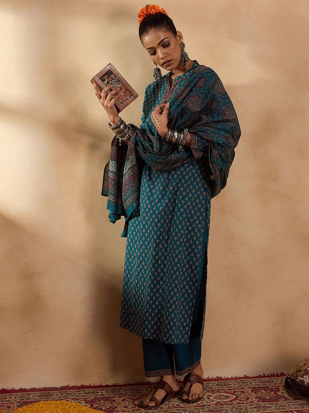 Dhiyona IE Ethnic Motifs Printed Regular Pure Cotton Straight Kurta with Trousers & Dupatta