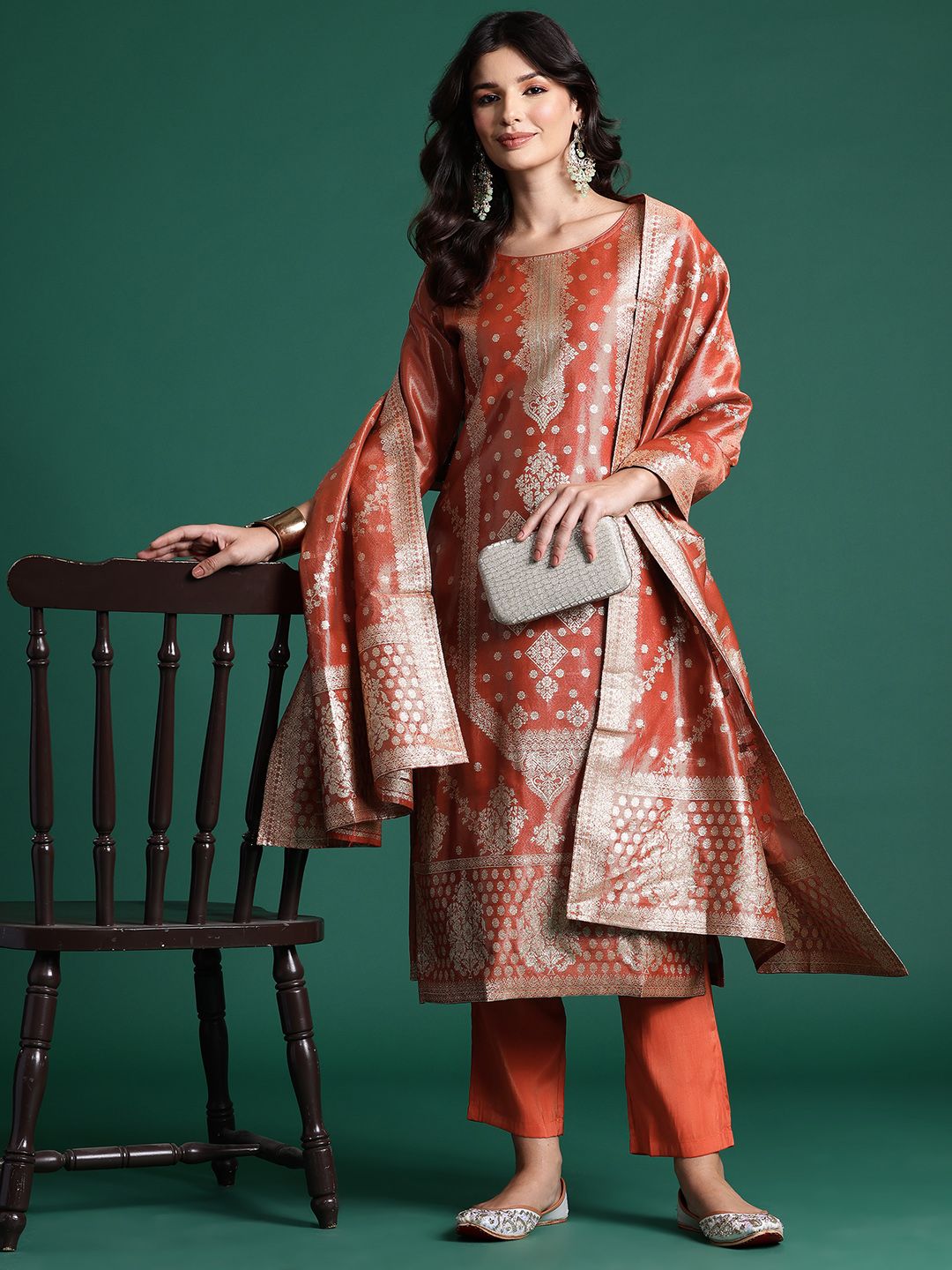 Dhiyona IE Women Ethnic Motifs Zari Kurta with Trousers & With Dupatta