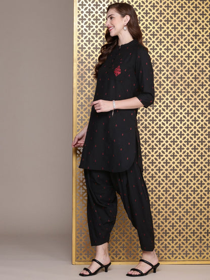 Dhiyona PD Women Women Woven design Regular Jashn Kurta with Patiala