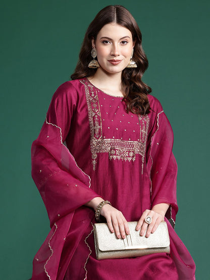 Dhiyona IE Women Embroidered Straight Kurta Set
