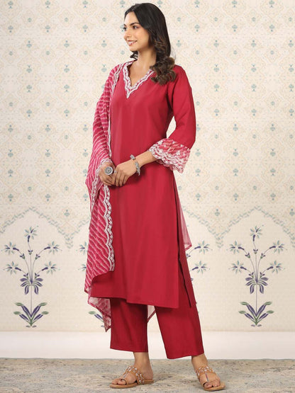 Dhiyona OD  Women Ethnic Motifs Yoke Design Regular Thread Work Kurta with Trousers & With