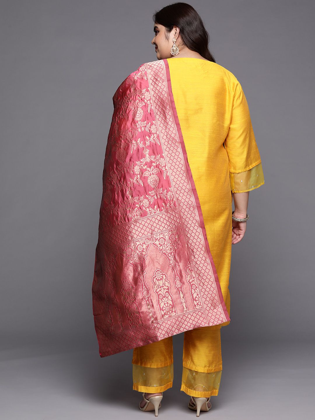 Dhiyona VA Women's Ethnic Motifs Yoke Design Sequinned Plus Size Kurta with Palazzos & Dupatta