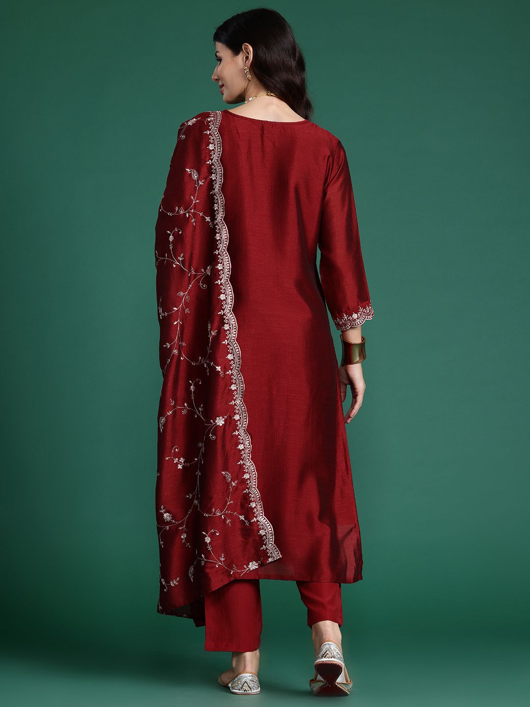 Ethnic Motifs Embroidered Sequinned Kurta with Trousers & Dupatta