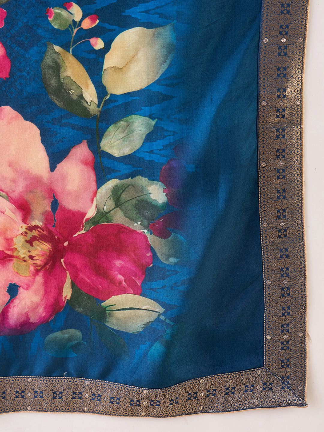 Women Ethnic Motifs Embroidered Regular Kurta with Trousers & With Dupatta