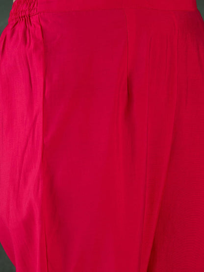 Women Floral Embroidered Kurta with Trousers