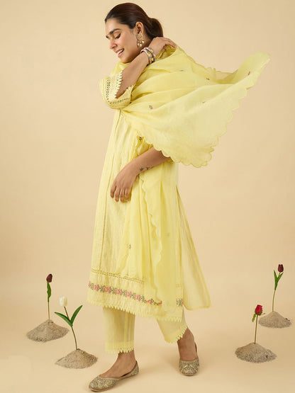 Floral Embroidered Pure Cotton V Neck Kurta With Trousers & Dupatta