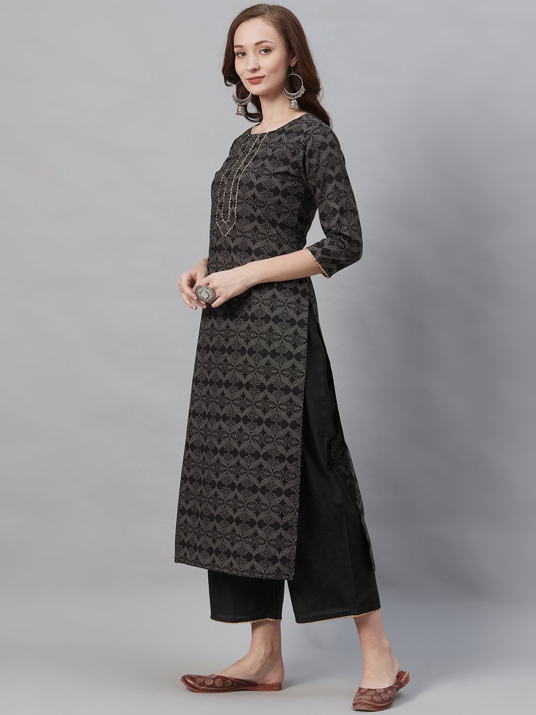 Women Black & Grey Printed Kurta with Palazzos