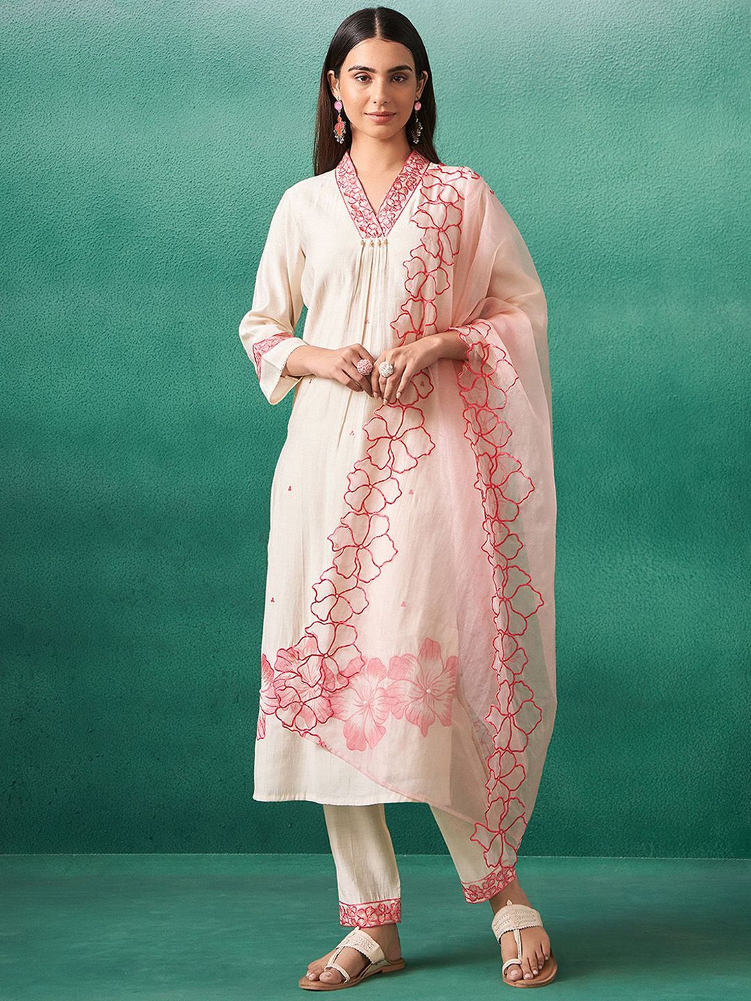 Floral Embroidered Thread Work Straight Kurta With Trousers & Dupatta