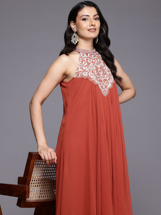 Dhiyona VA Women'sFloral Yoke Design Pleated Sequinned Kurta with Trousers