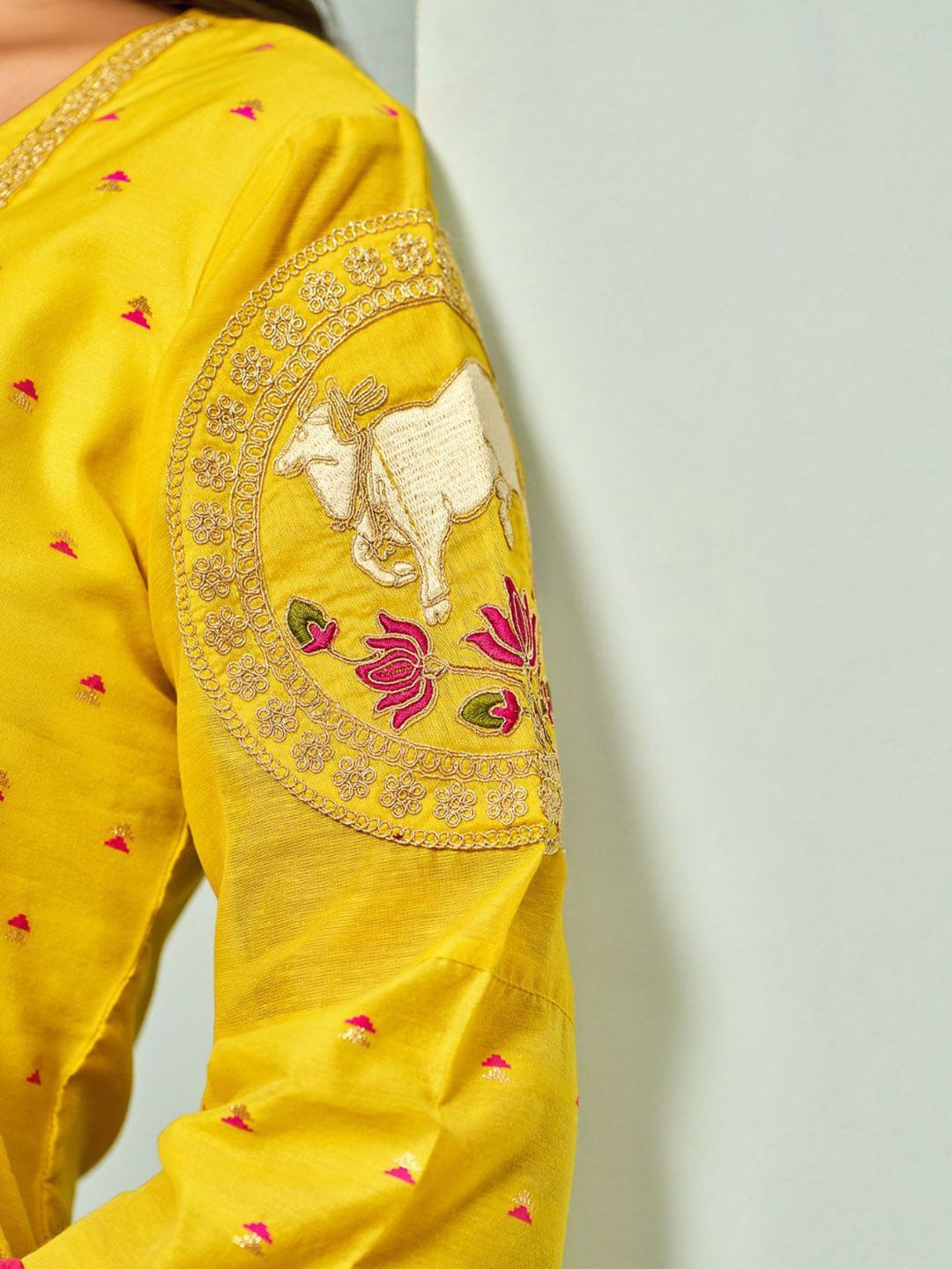 Dhiyona SN Women's Floral Embroidered Chanderi Cotton Straight Kurta With Trousers And Dupatta