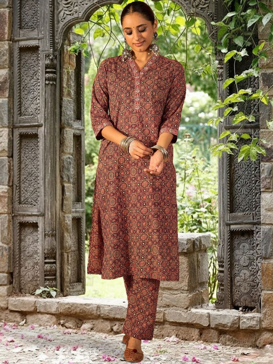 Women Ethnic Motifs Printed Regular Pure Cotton Kurta with Trousers