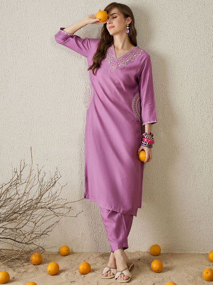 Dhiyona IE Embroidered V-Neck Tunic With Trouser